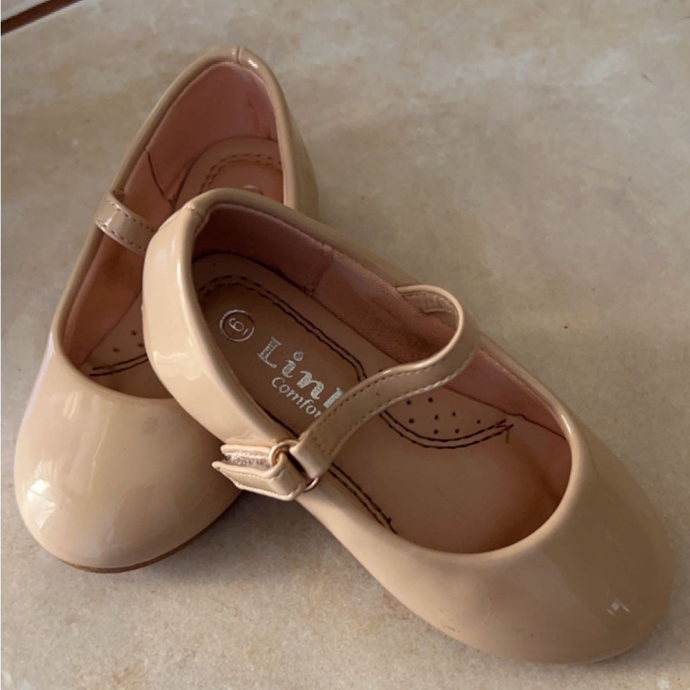 Girl Toddler dress up shoes - Picture 2 of 3